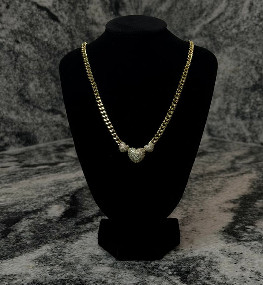 Collar Cadena Cubana con Corazones Iced Out | Oro Laminado
